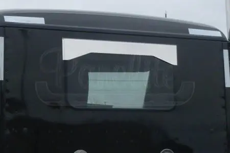 REAR WINDOW VISOR - W990