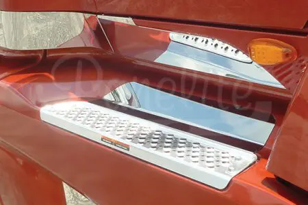 UPPER STEP KICK PLATE - LT - Image 2