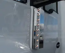 LITE BAR - KENWORTH T680/T880/W990 & PETERBILT 567/579