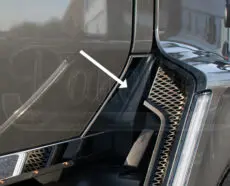 VERTICAL TRIM - KENWORTH T680 NEXT GEN MID-HOOD