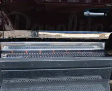589 CAB PANELS - UNDERLIT - BLOCK HEATER