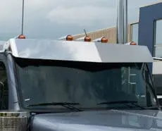 V-BOTTOM SUNVISOR 12" CENTER, 11" ENDS - PETERBILT 589 LOW ROOF