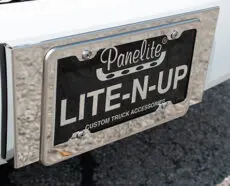 LICENSE PLATE HOLDER - WESTERN STAR 57X