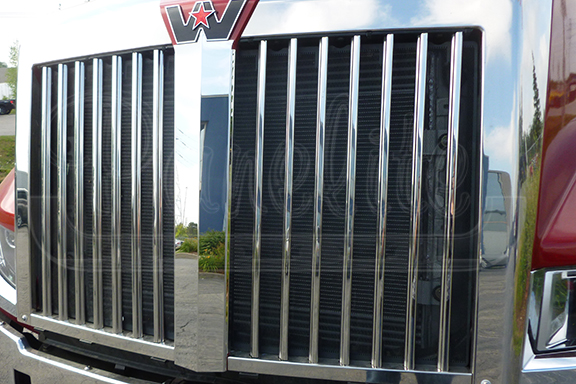 GRILLE CENTER POST TRIM image