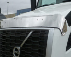 BUG DEFLECTOR - VOLVO VNR