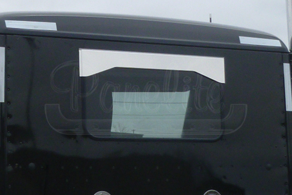 REAR WINDOW VISOR – W990 image