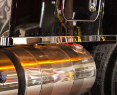 76" SLEEPERS WITH EXTENDERS - KENWORTH W990