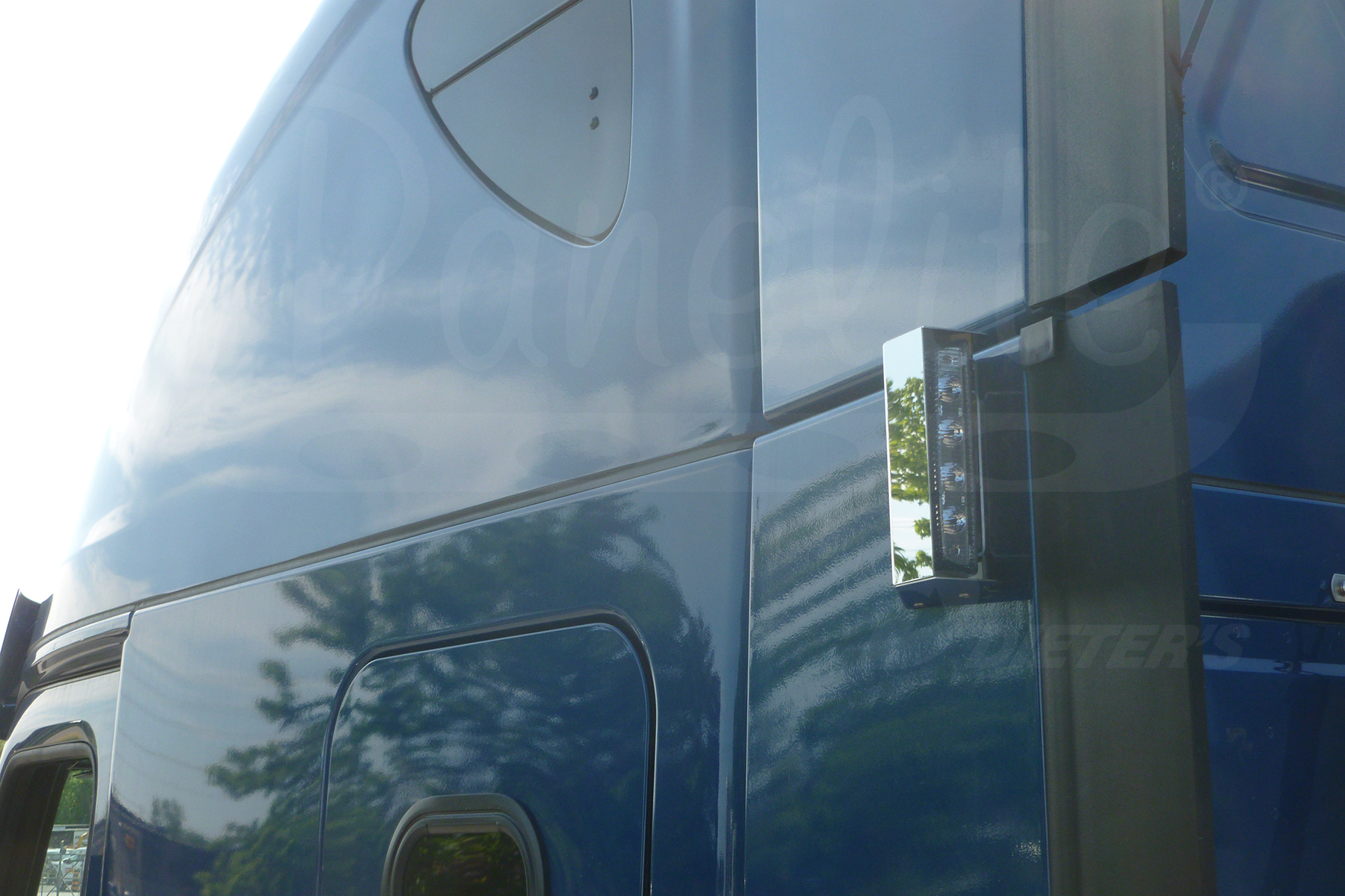 ANTI-GLARE SHIELD – NEW CASCADIA image