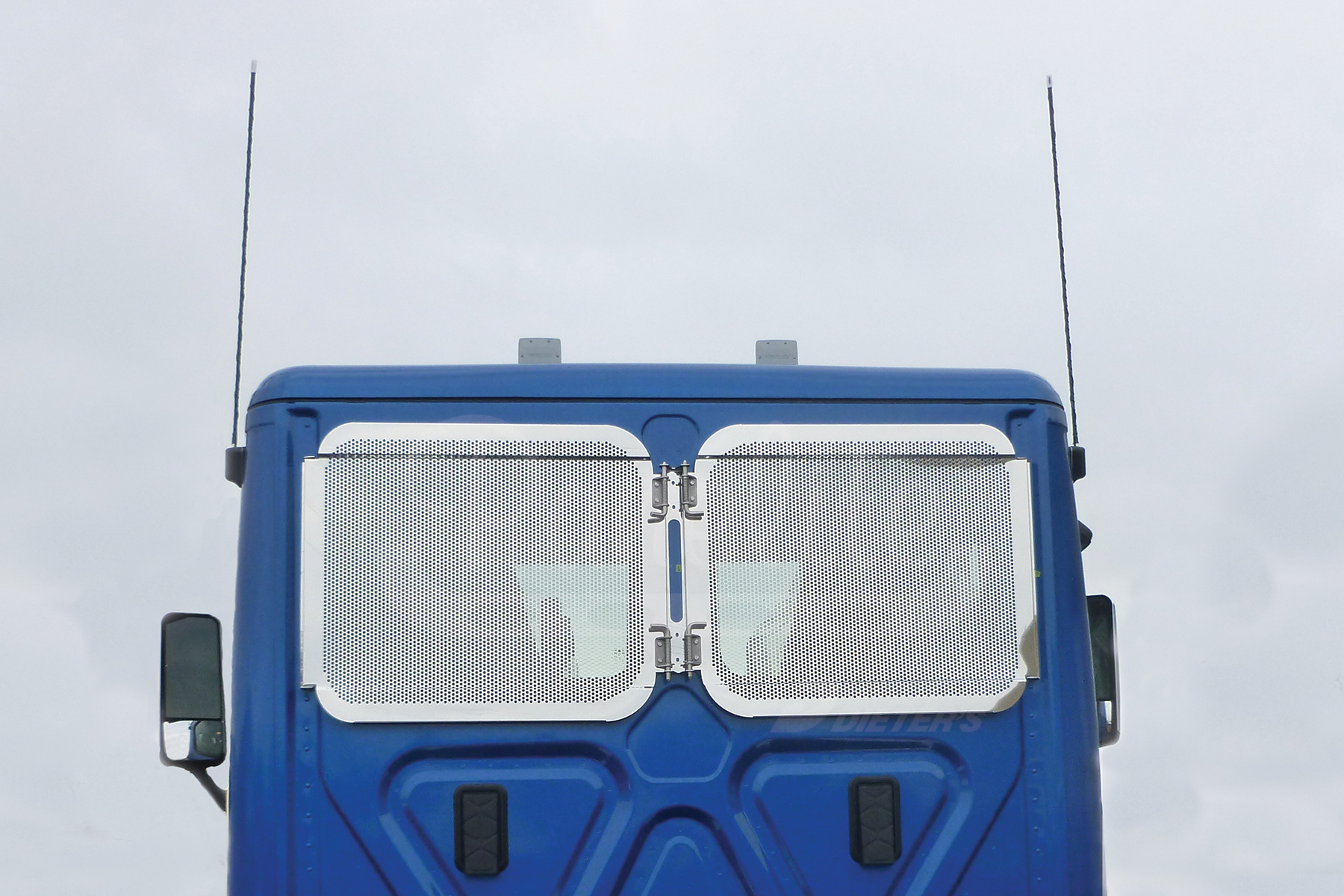 REAR WINDOW GUARD – CASCADIA DAYCAB