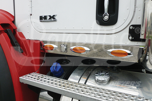 CAB SKIRTS – HX615 WITH DUAL EXHAUST image