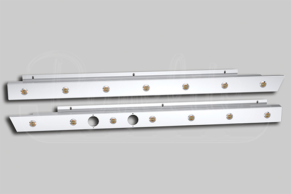 NEW MODEL 579 124″BBC UNDERBODY EXHAUST CAB PANELS image