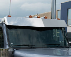 V-BOTTOM SUNVISOR 12" CENTER, 11" ENDS - PETERBILT 589 LOW ROOF